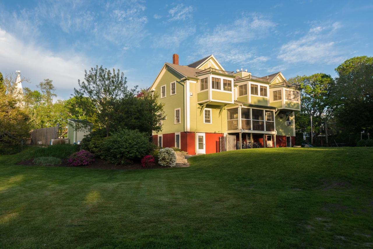 Captain Freeman Inn Brewster Exterior photo